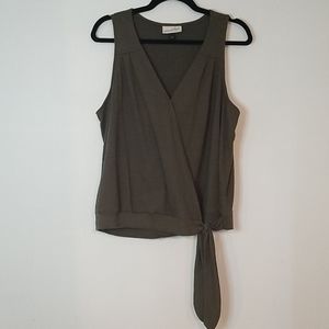 Like New Olive/Khaki Surplice Top w/Tie Waist